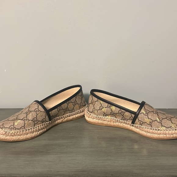 Gucci Flats - Picture 6 of 7